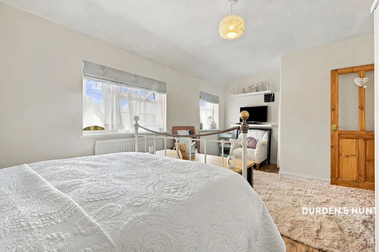 Collard Avenue, Loughton, IG10, photo 10