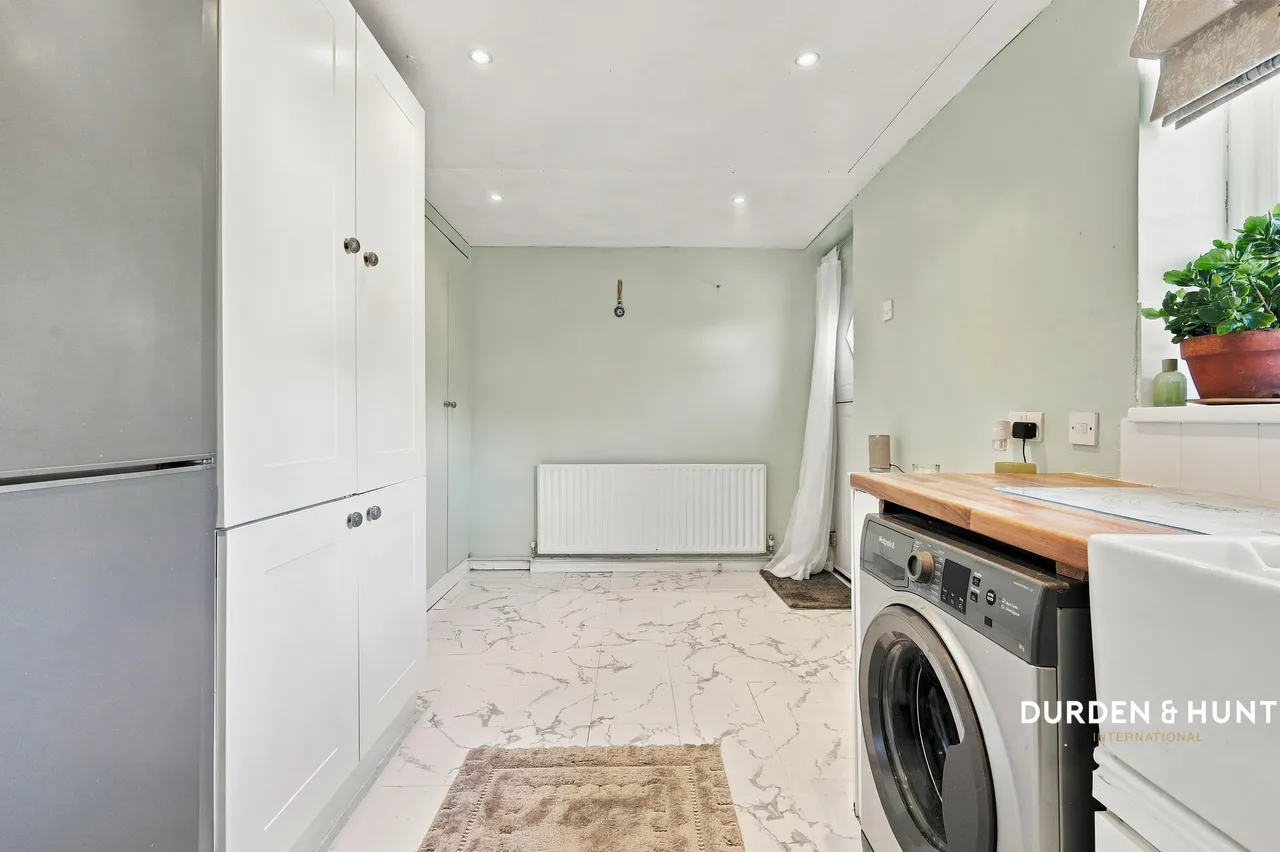 Collard Avenue, Loughton, IG10, photo 7