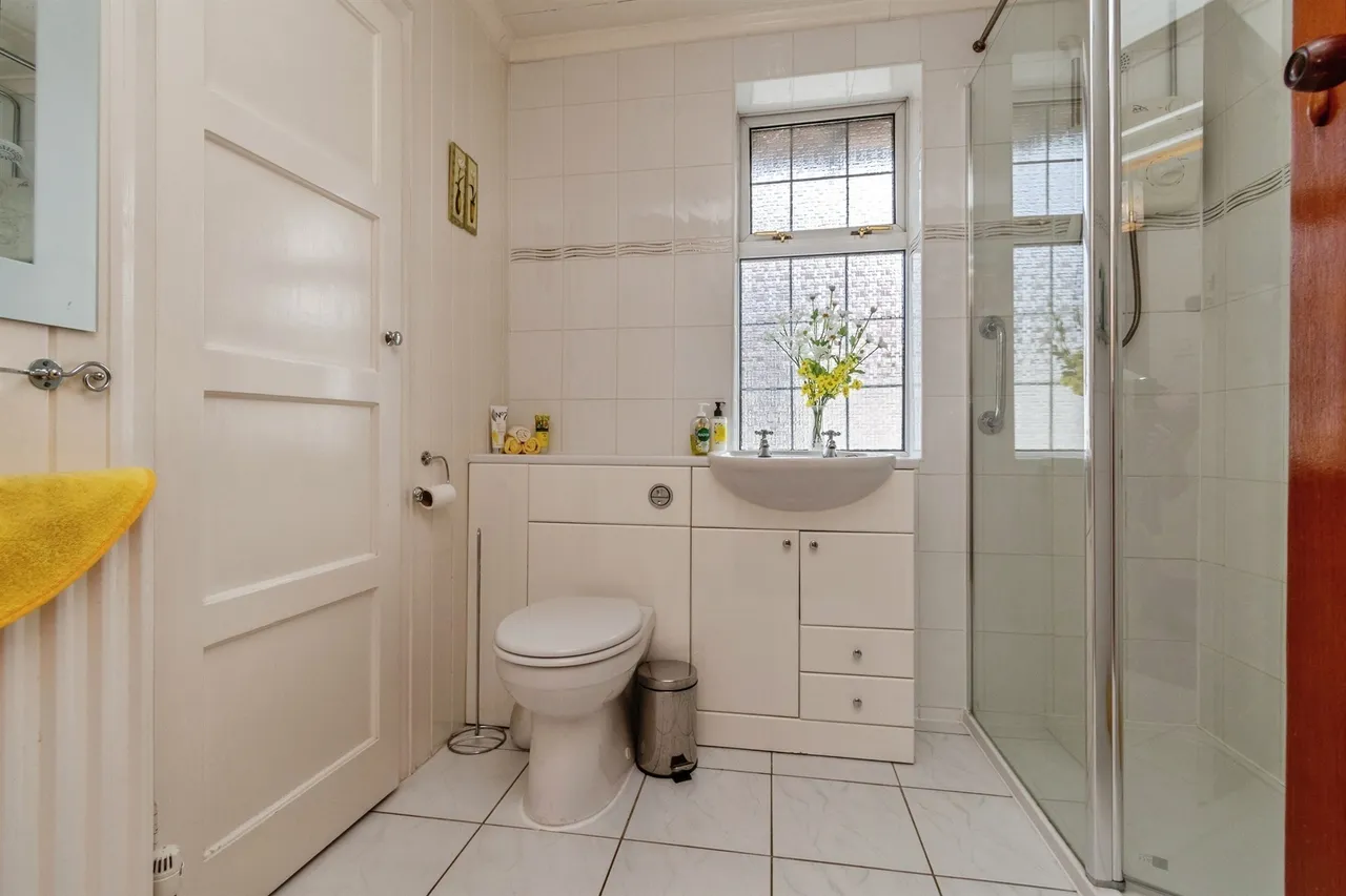 Dartmouth Avenue, Walsall, WS3, photo 13