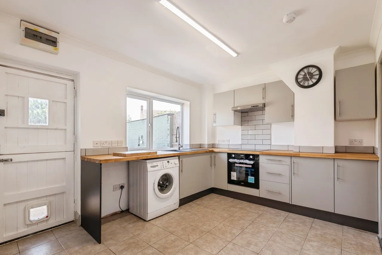 Lambrook Road, Taunton, TA1, photo 2