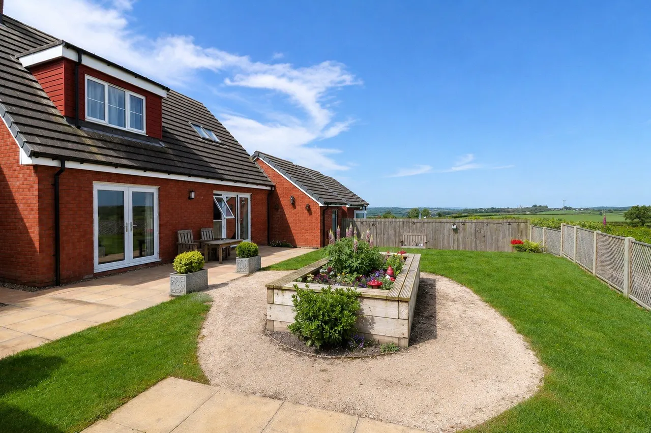 Monitor Close, South Molton, EX36, photo 20