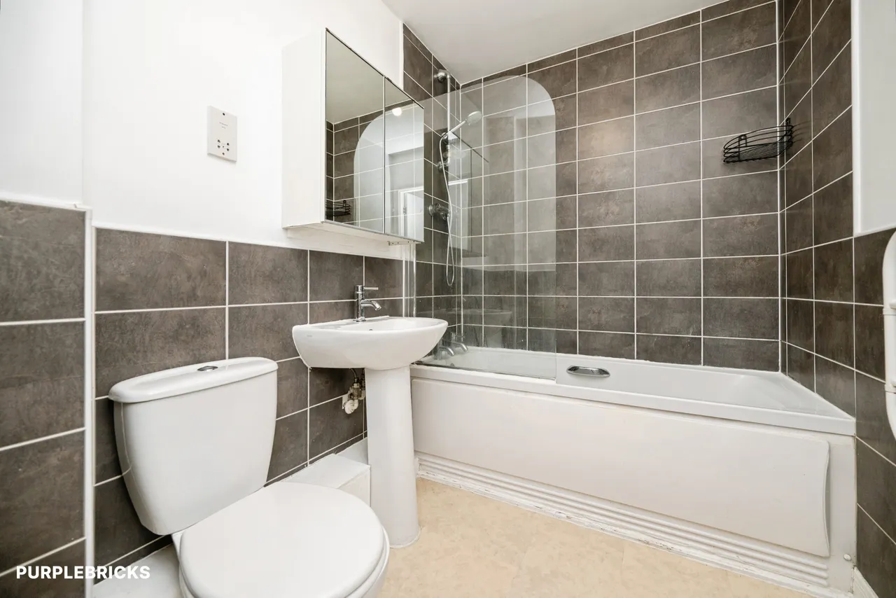 Gough Drive, Tipton, DY4, photo 11