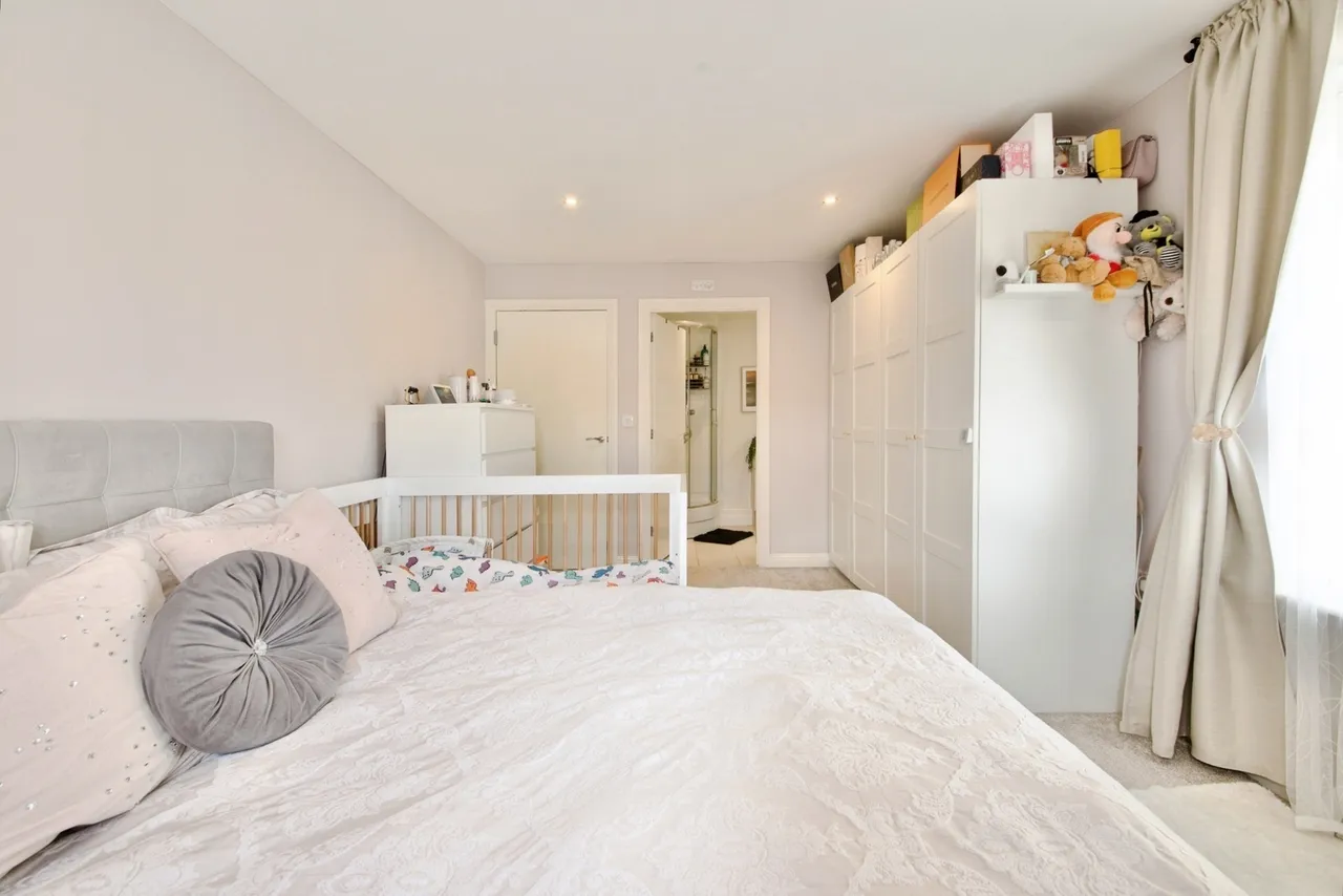 Cambridge Close, East Barnet, Barnet, EN4, photo 18