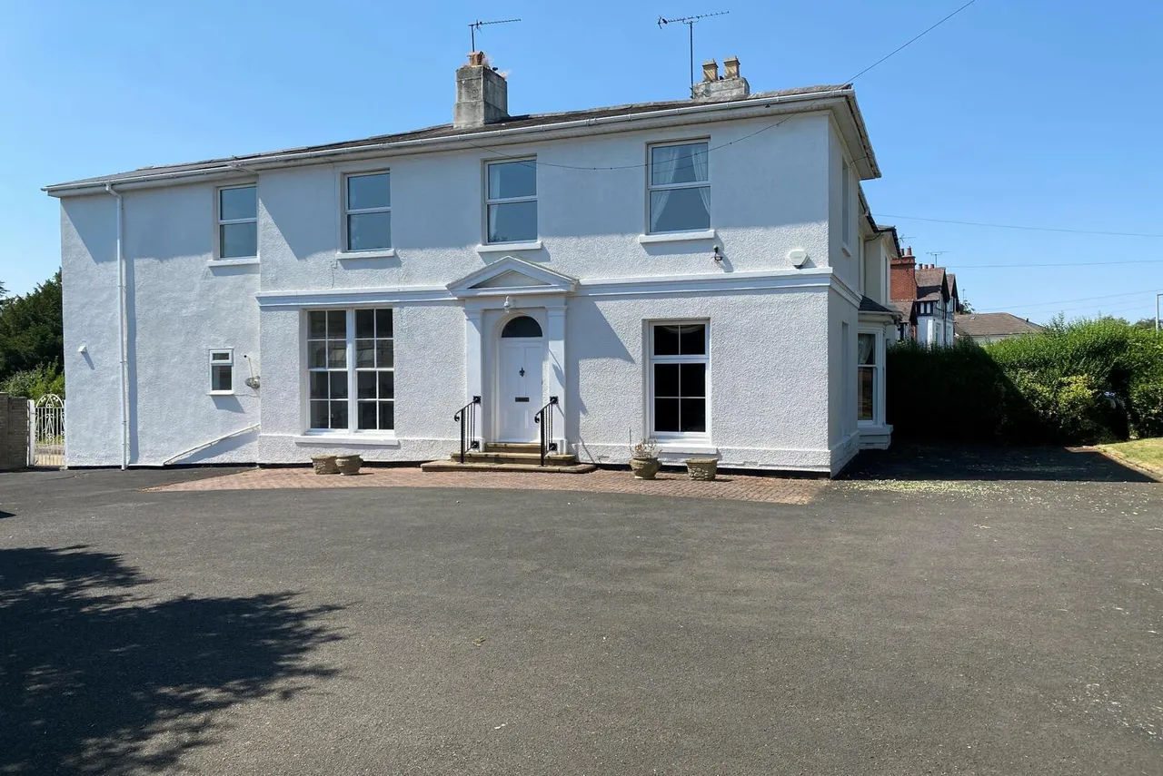 Red Hill, Oldswinford, Stourbridge, photo 33
