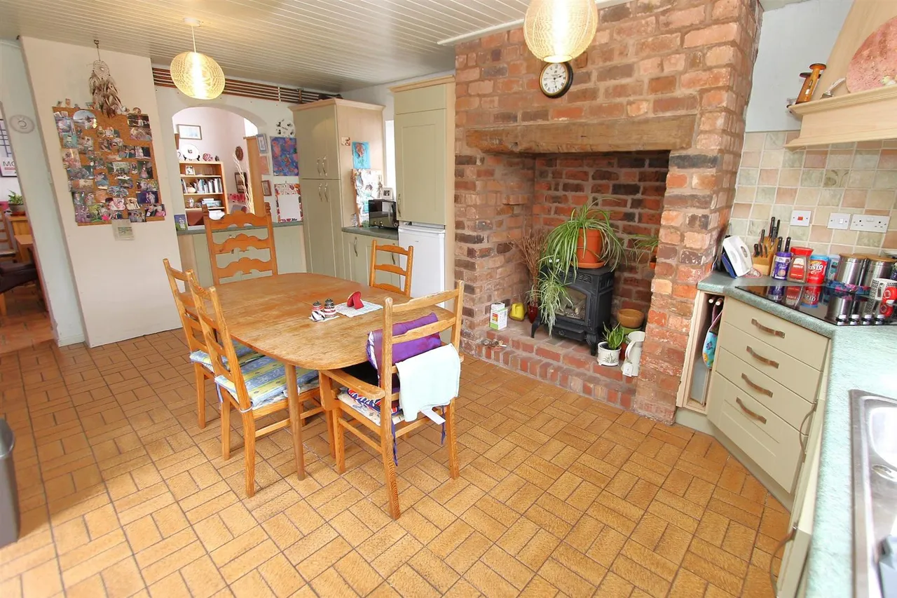 Red Hill, Oldswinford, Stourbridge, photo 11