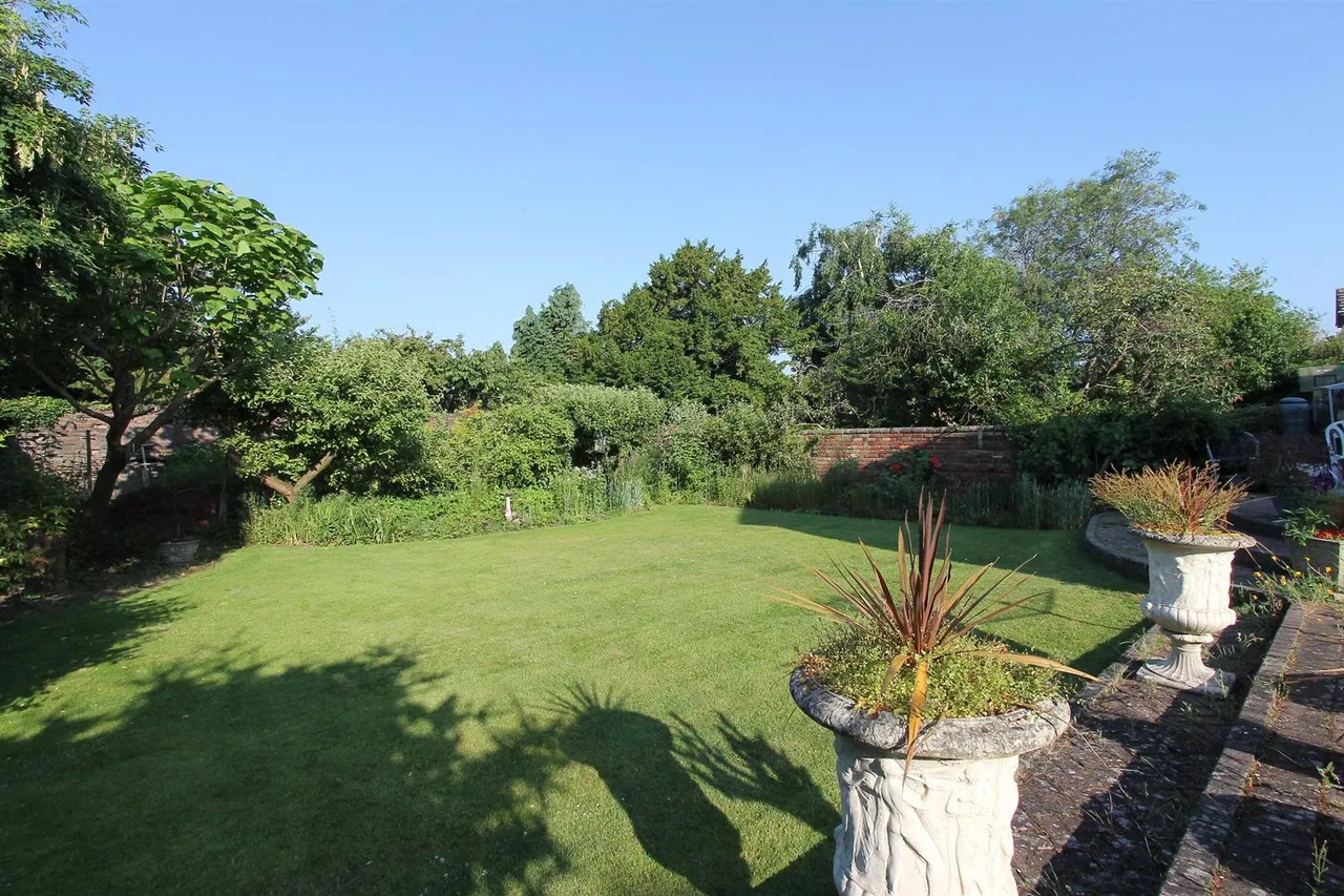 Red Hill, Oldswinford, Stourbridge, photo 29