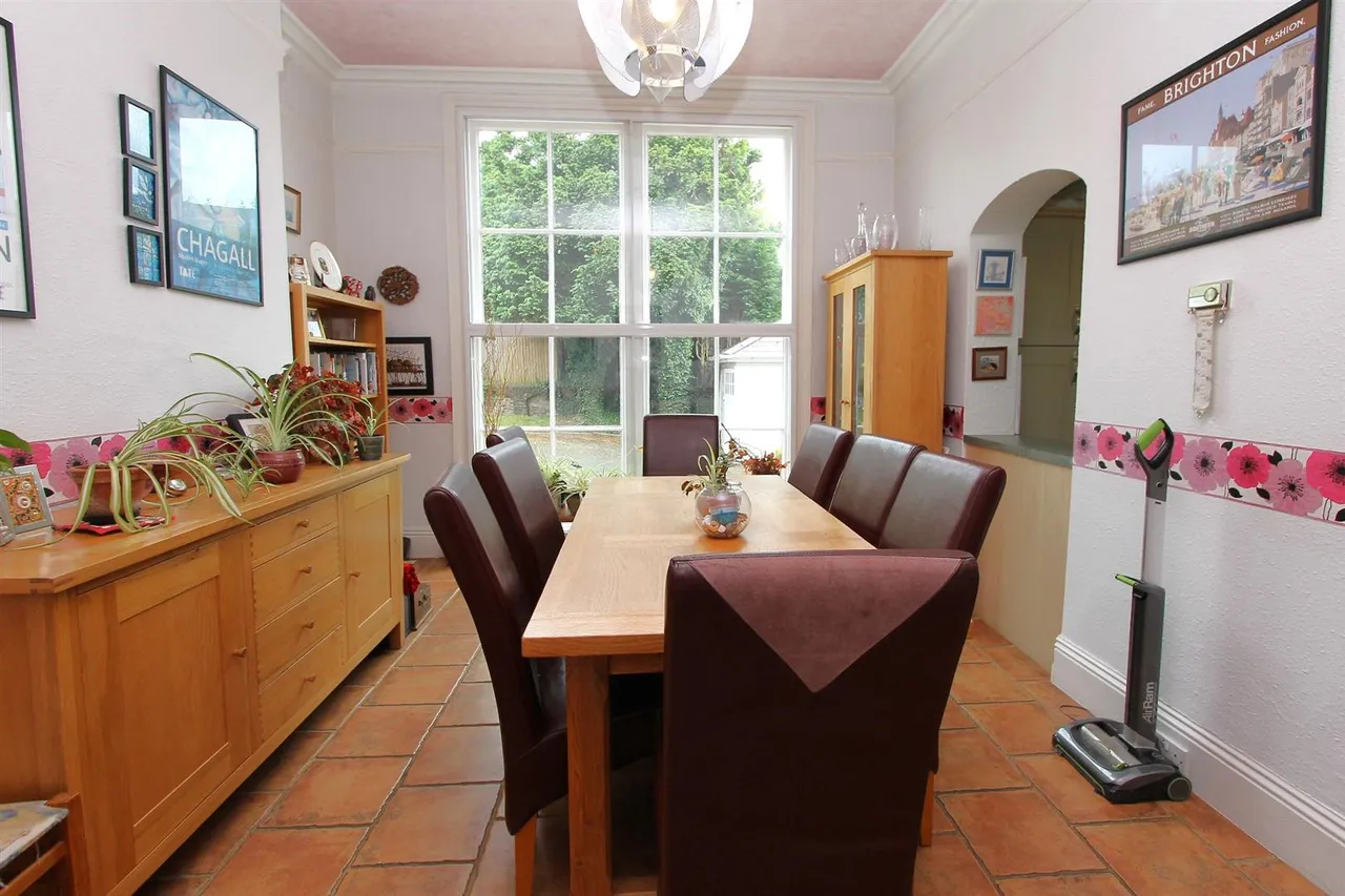 Red Hill, Oldswinford, Stourbridge, photo 8