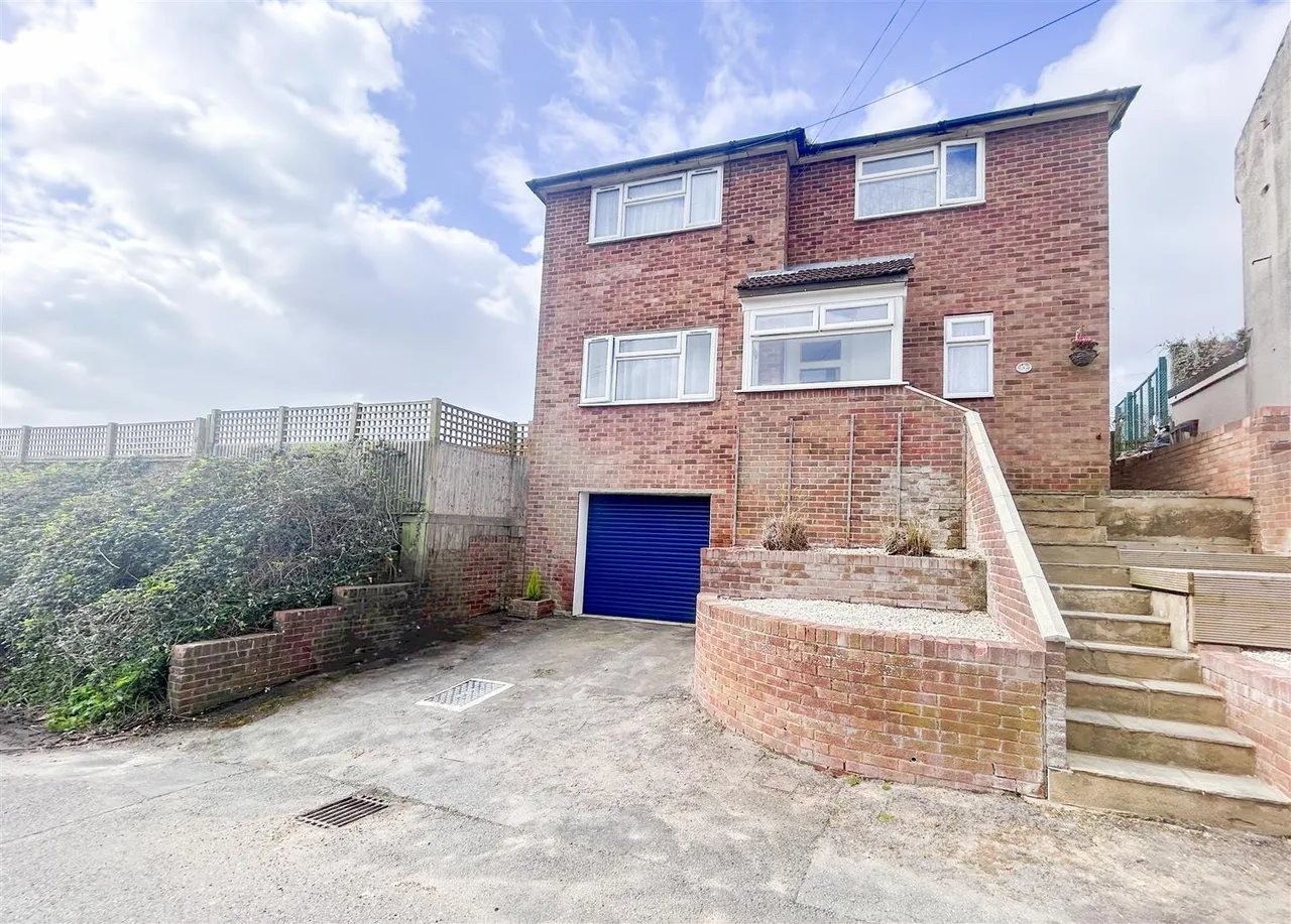 3 bed house for sale — Hollington Old Lane, St. Leonards-On-Sea, TN38 9DS