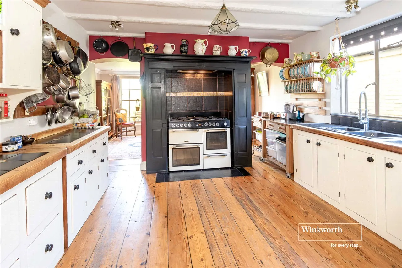 Salisbury Road, Winkton, Christchurch, Dorset, BH23, photo 12