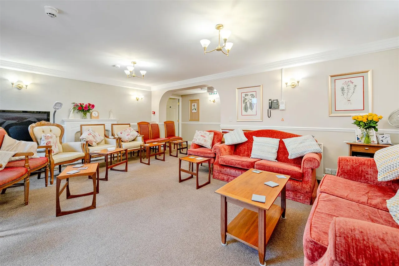 Guildford Road, Lightwater, GU18, photo 9