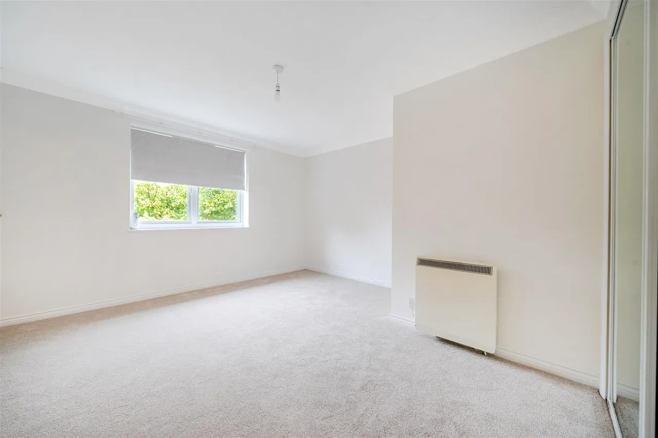 Guildford Road, Lightwater, GU18, photo 6
