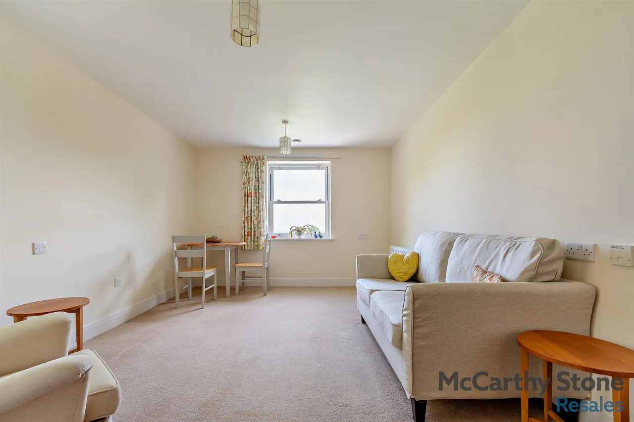 Victoria Road, Malvern, WR14, photo 26