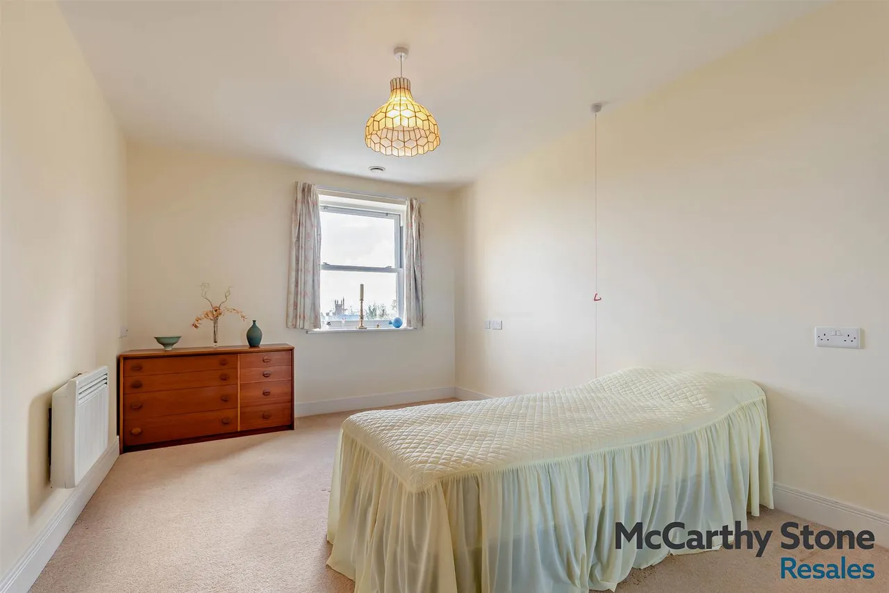 Victoria Road, Malvern, WR14, photo 7