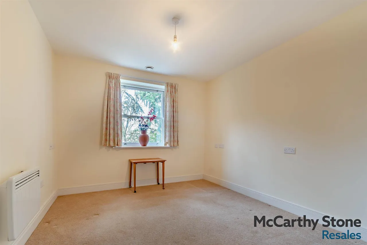 Victoria Road, Malvern, WR14, photo 9
