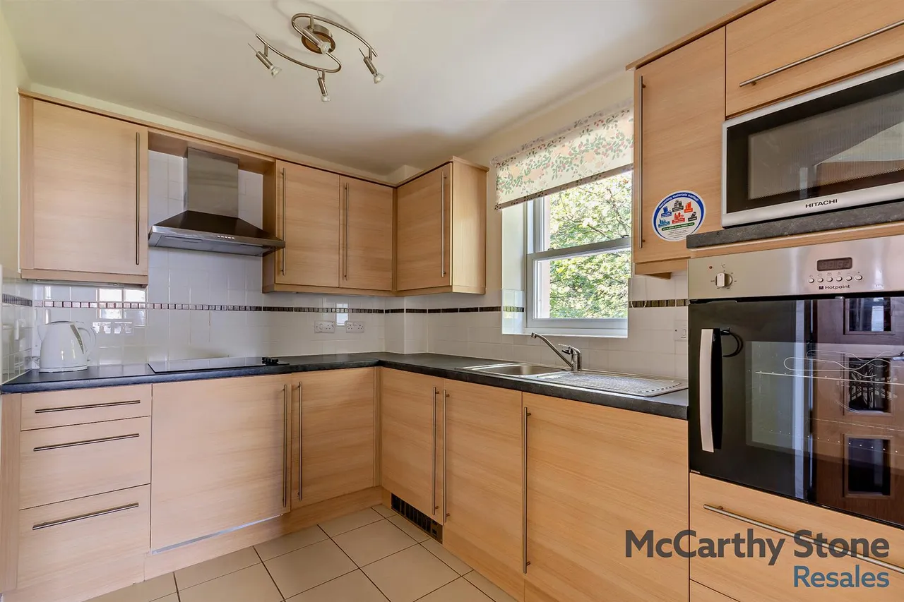 Victoria Road, Malvern, WR14, photo 25