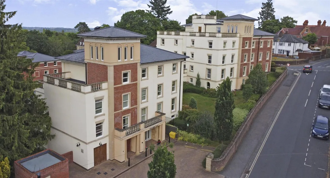 Victoria Road, Malvern, WR14, photo 18