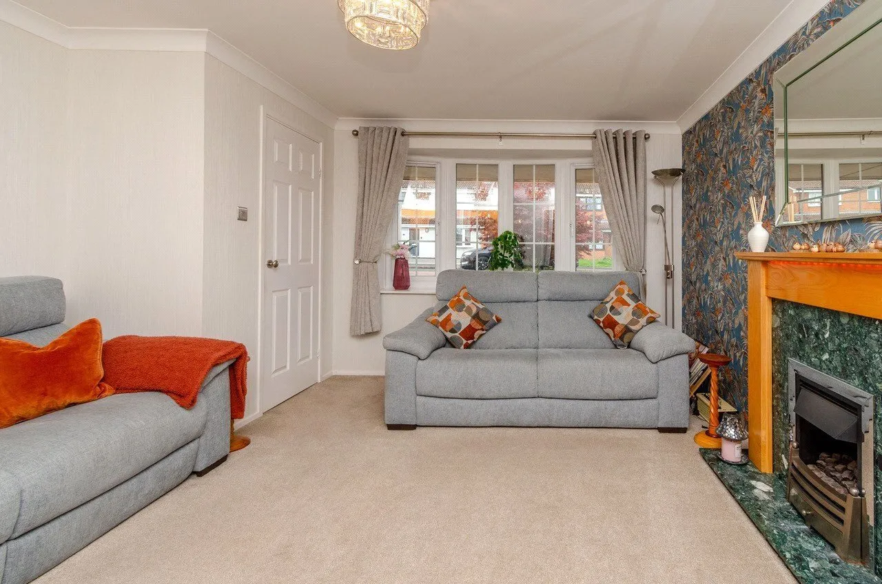 Whitworth Drive, WEST BROMWICH, West Midlands, B71, photo 9