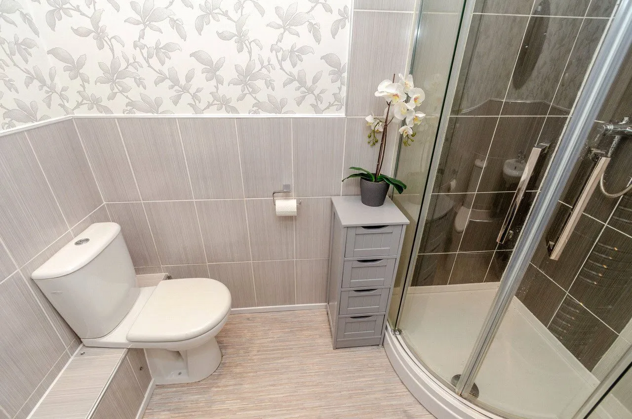 Whitworth Drive, WEST BROMWICH, West Midlands, B71, photo 20
