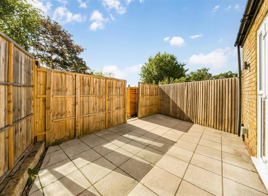 Clitterhouse Road, Cricklewood, NW2, photo 9