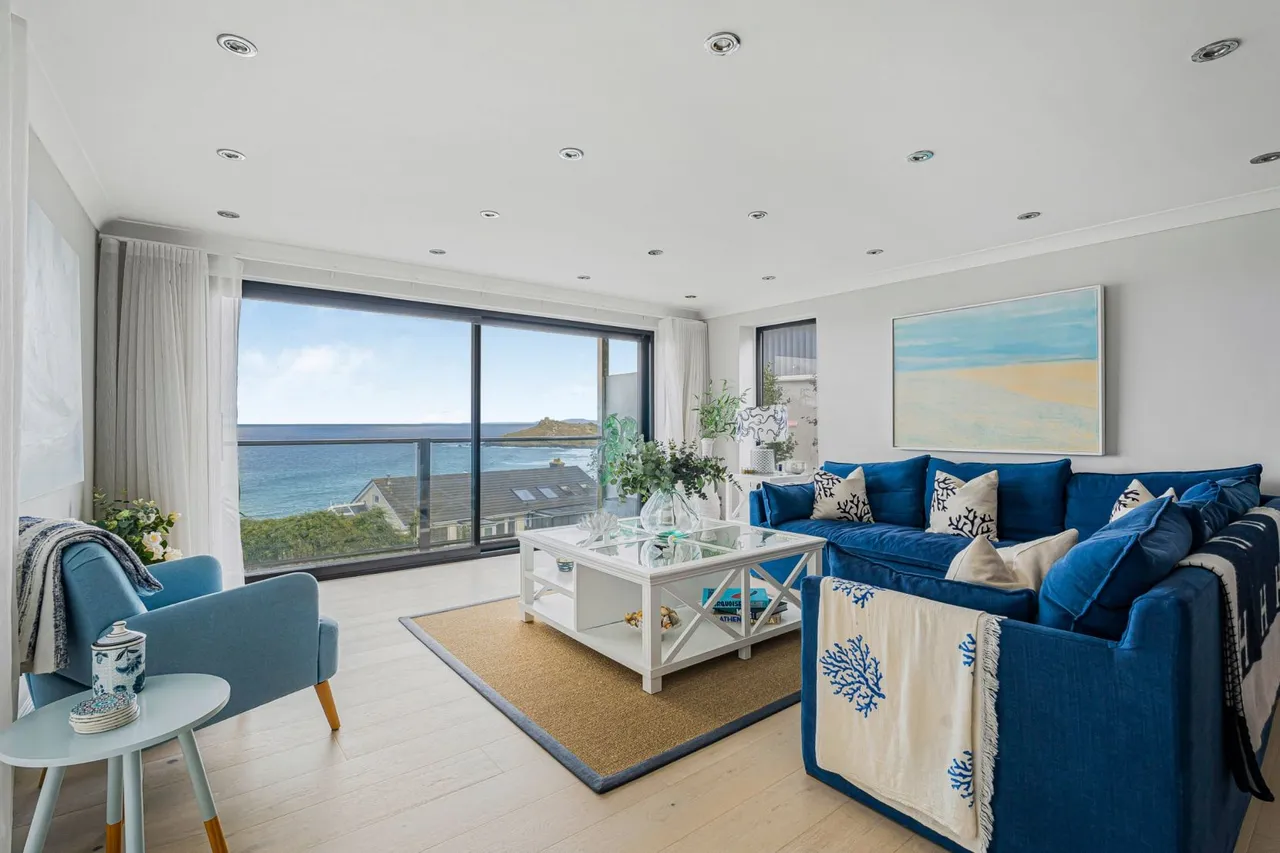 Beach Road, St. Ives, TR26, photo 5