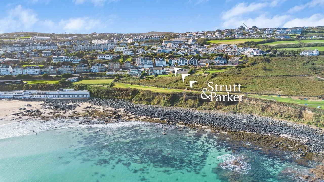 5 bed house for sale, Beach Road, St. Ives, TR26