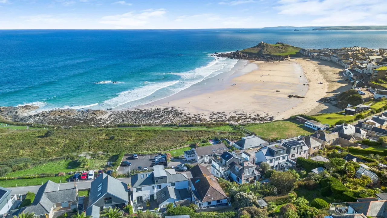 Beach Road, St. Ives, TR26, photo 17