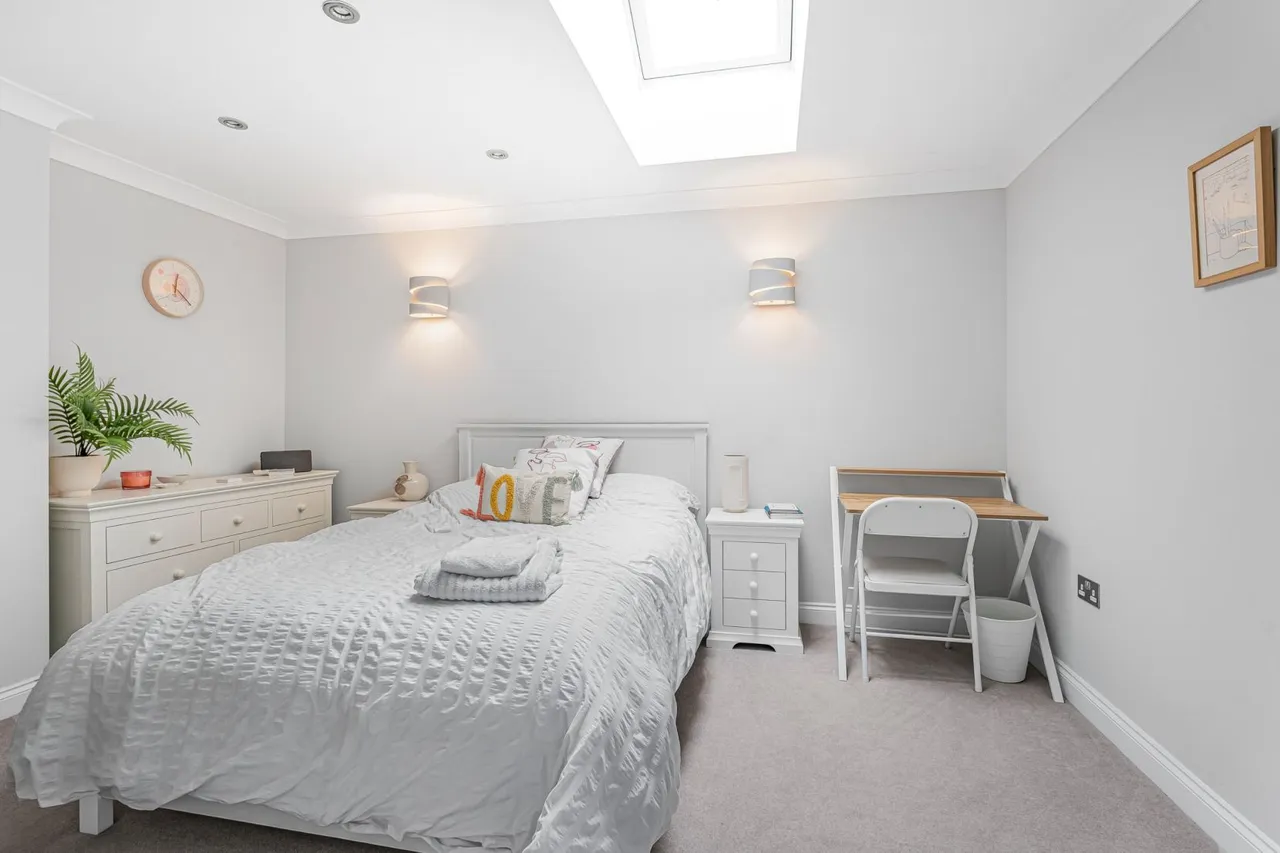 Beach Road, St. Ives, TR26, photo 12