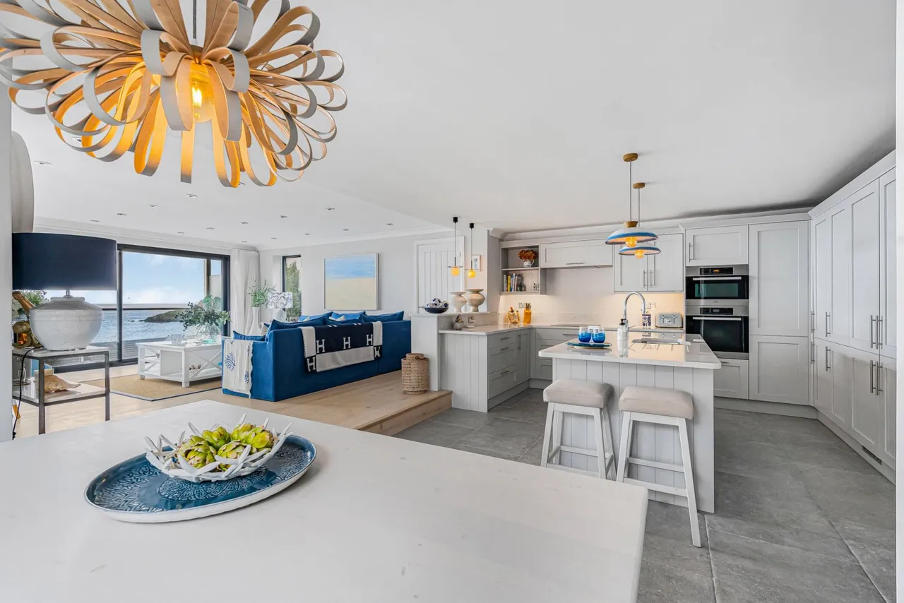 Beach Road, St. Ives, TR26, photo 7