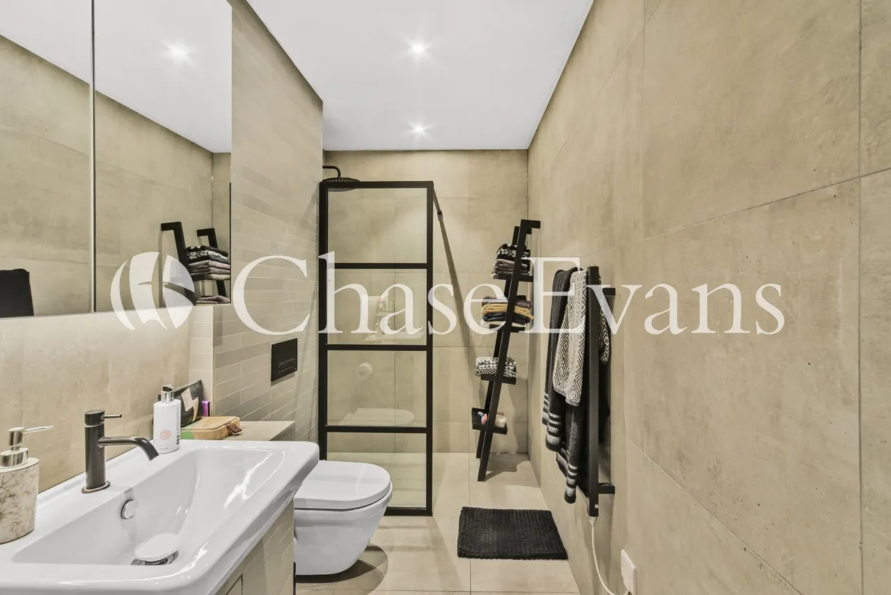 Luxe Tower, Dock Street, Aldgate, London, E1, photo 9