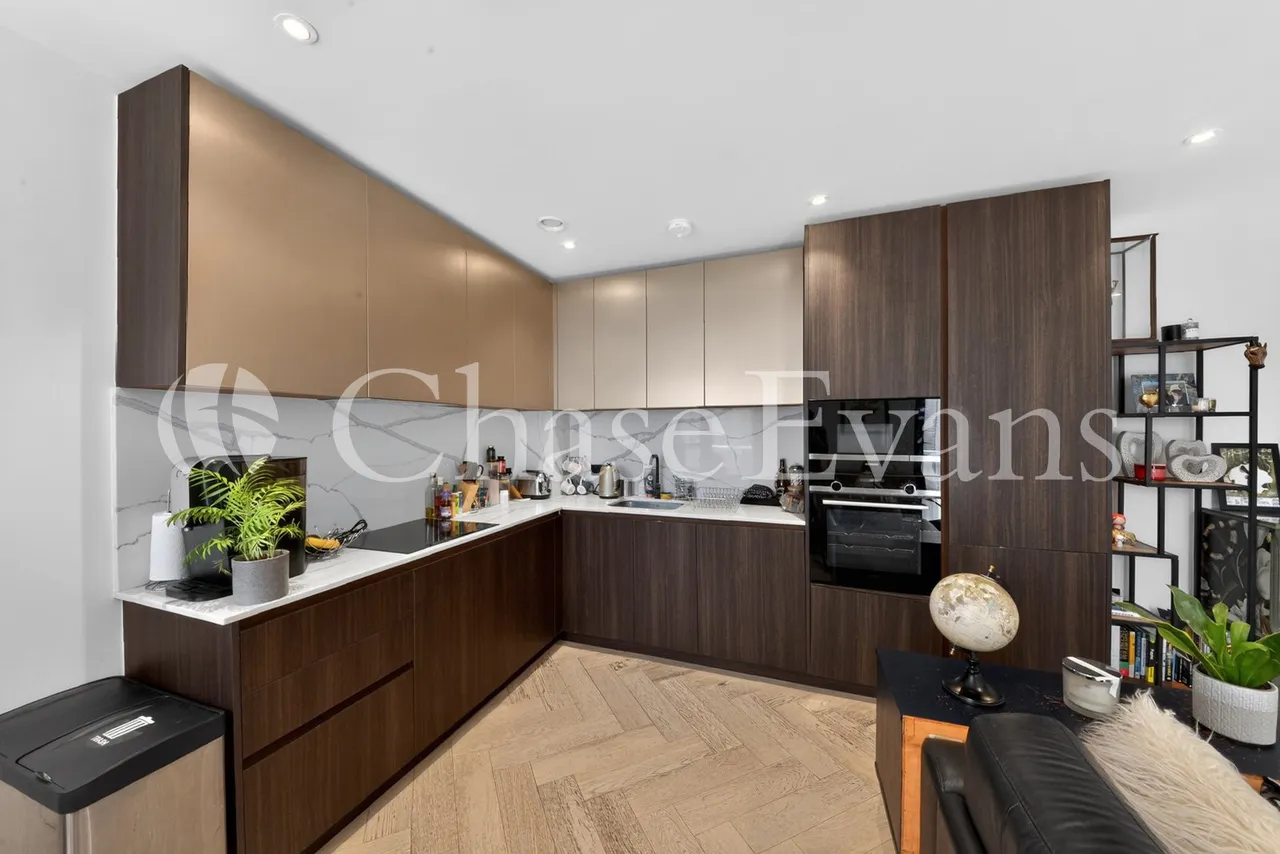 Luxe Tower, Dock Street, Aldgate, London, E1, photo 2