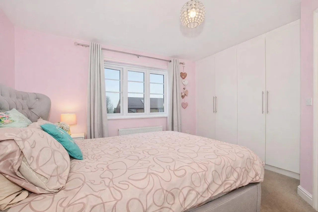 Kingshill Drive, High Wycombe, HP13, photo 8