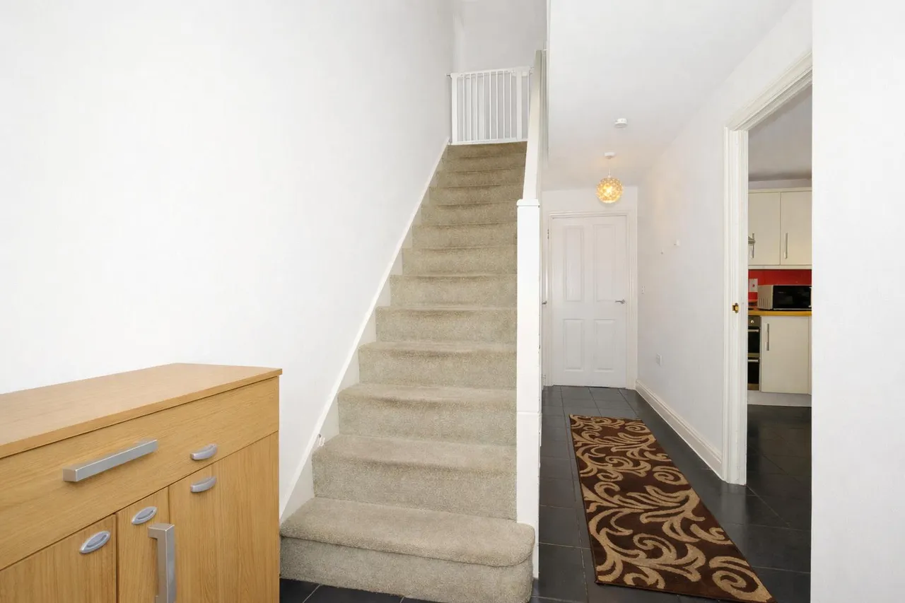 Kingshill Drive, High Wycombe, HP13, photo 5