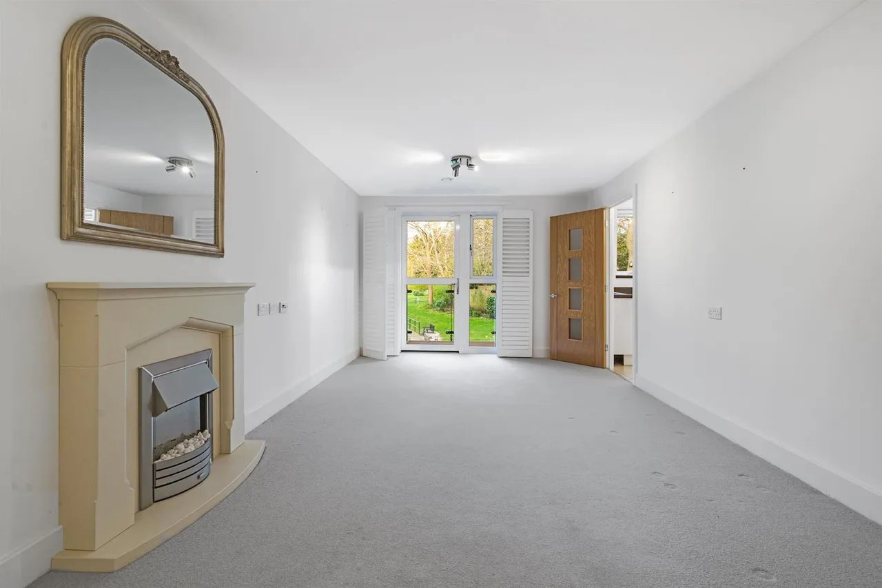London Road, Guildford, GU1, photo 21