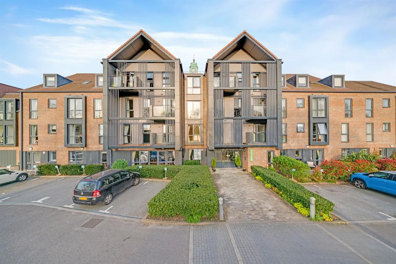London Road, Guildford, GU1, photo 6