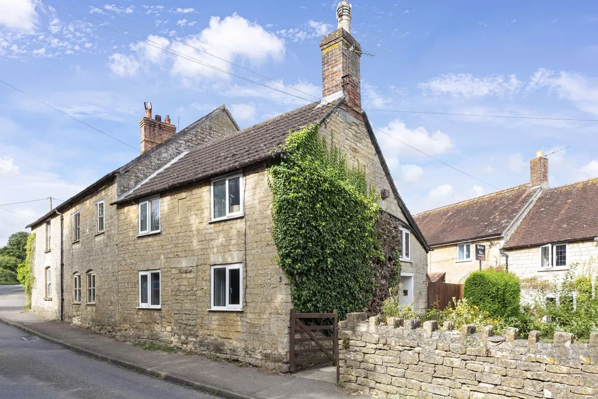 2 bed house for sale, Salisbury Street, Marnhull, DT10
