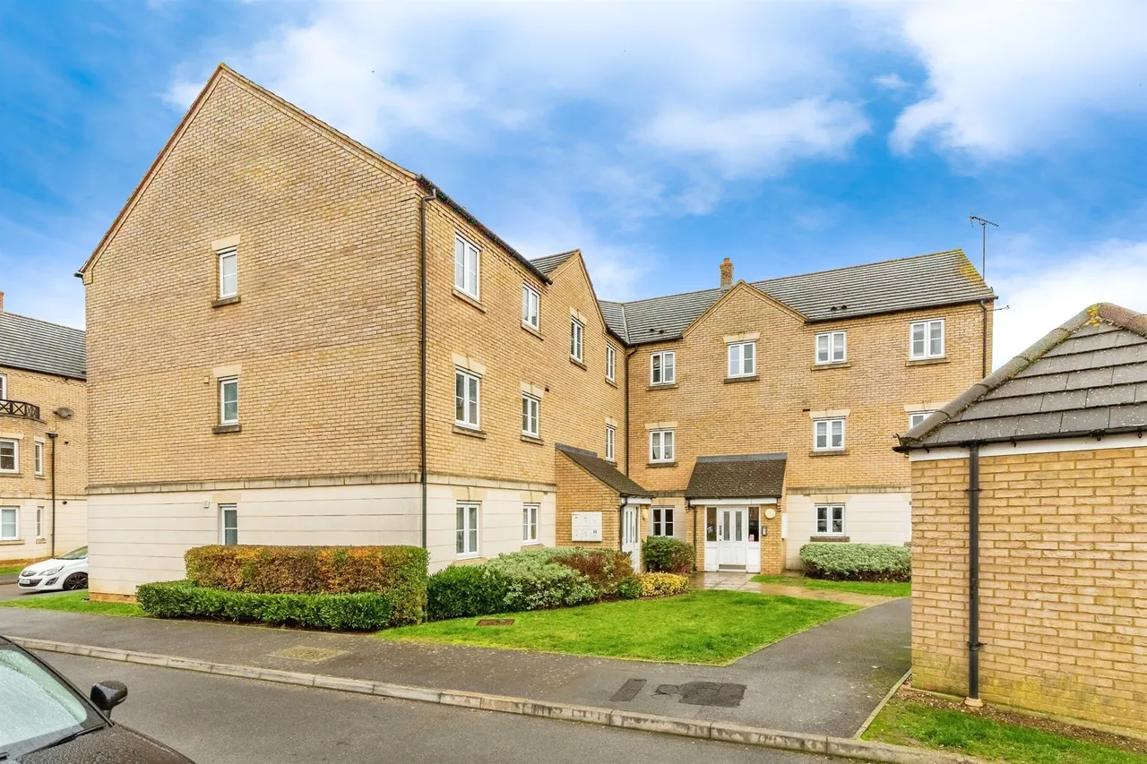 Dainty Grove, Grange Park, NN4, photo 10