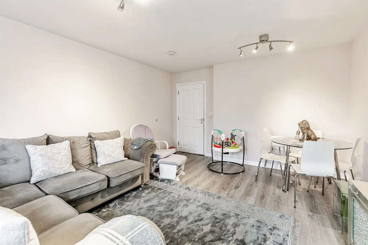 Dainty Grove, Grange Park, NN4, photo 3