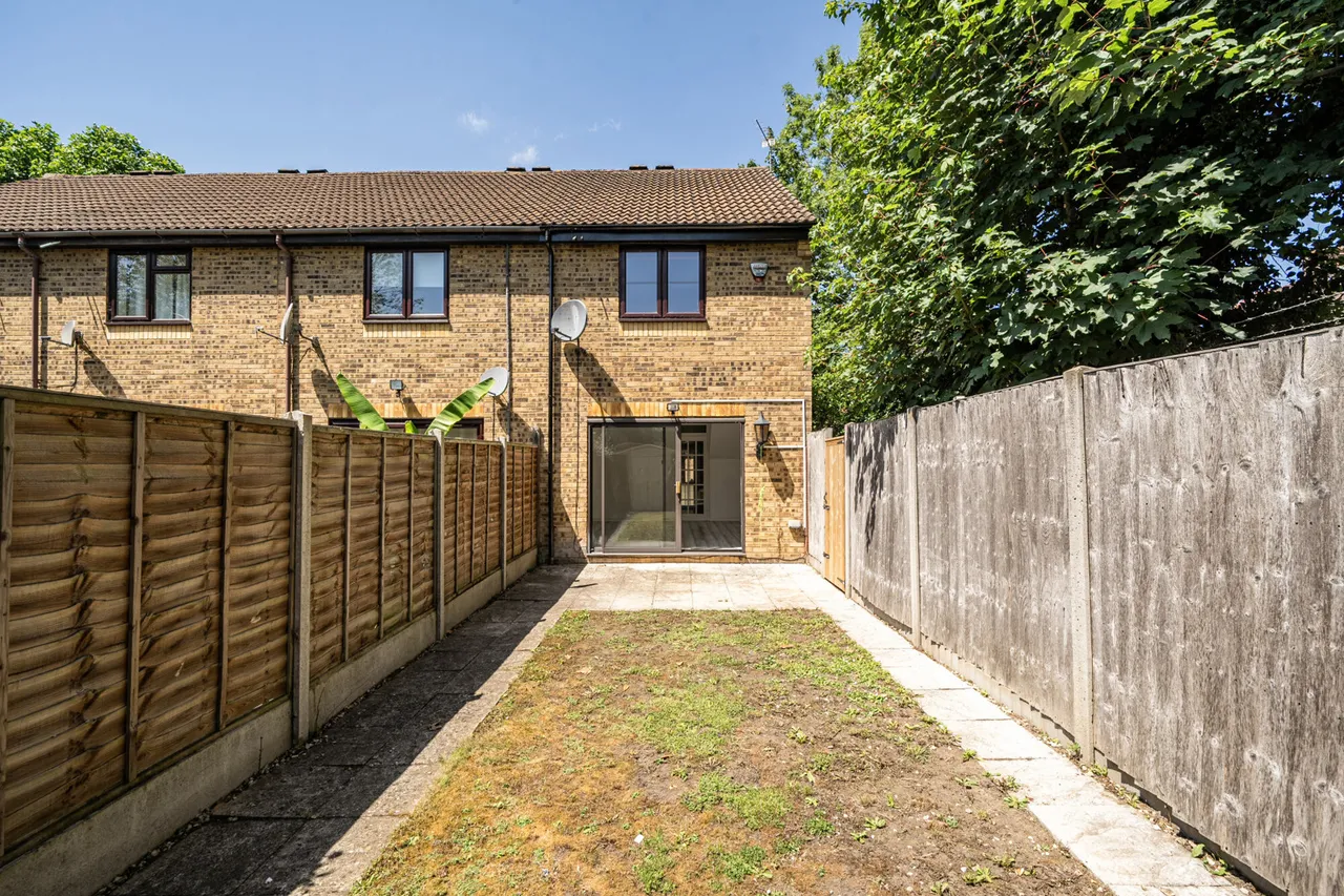 Jasmin Close, Northwood, HA6, photo 10