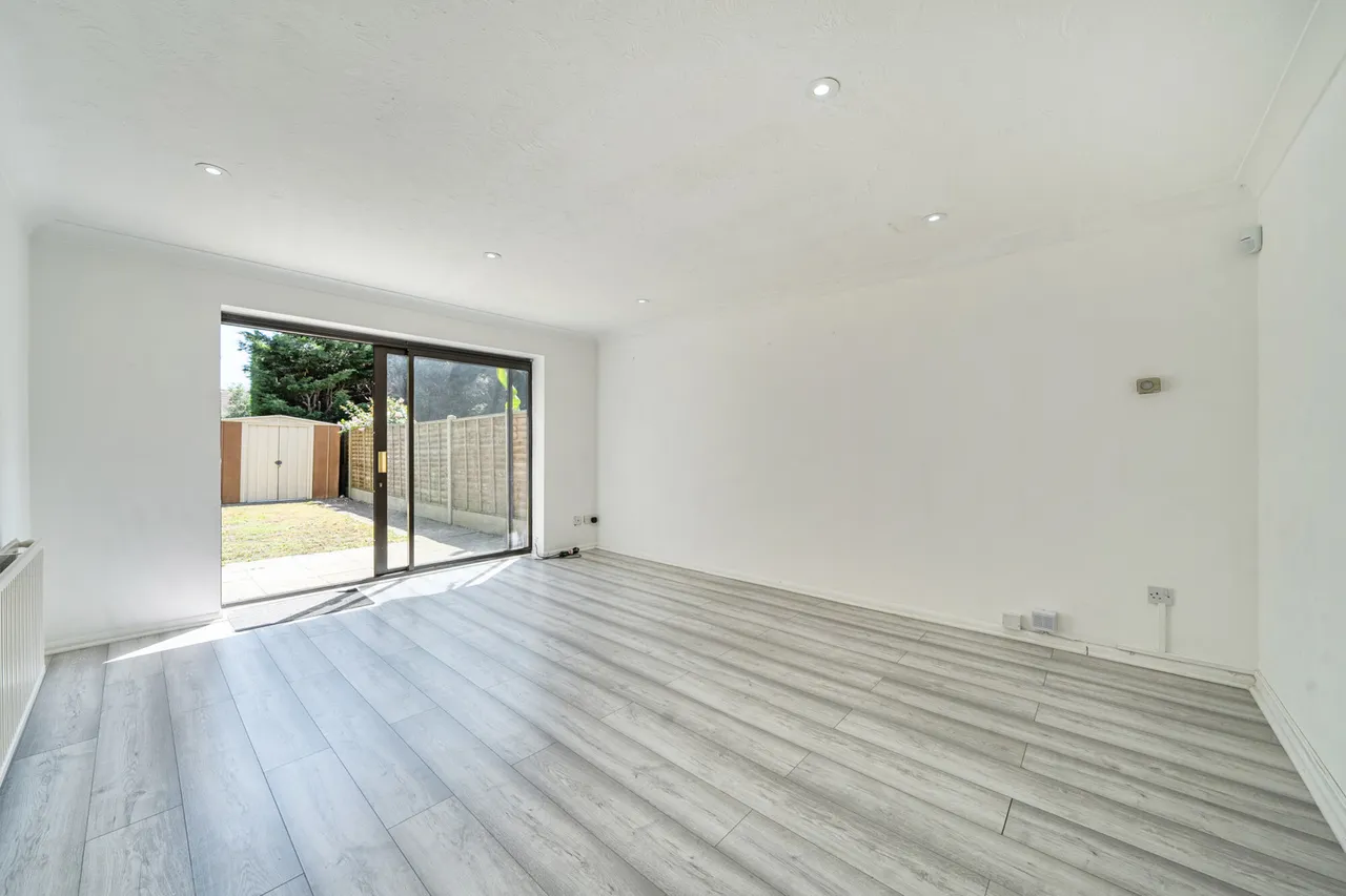 Jasmin Close, Northwood, HA6, photo 3