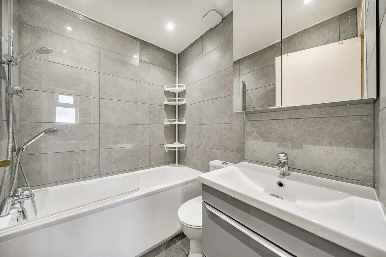 Jasmin Close, Northwood, HA6, photo 8