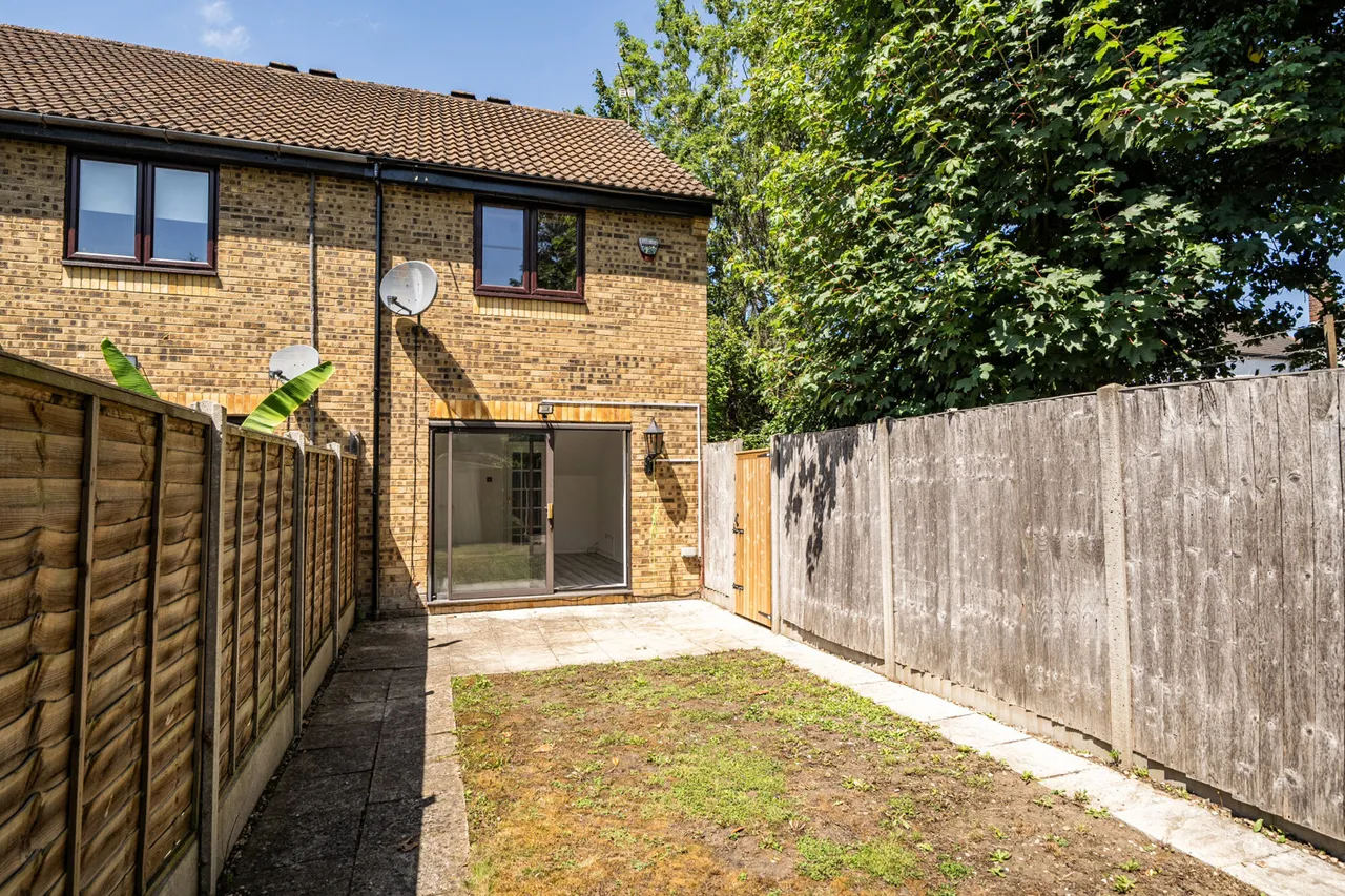 Jasmin Close, Northwood, HA6, photo 18