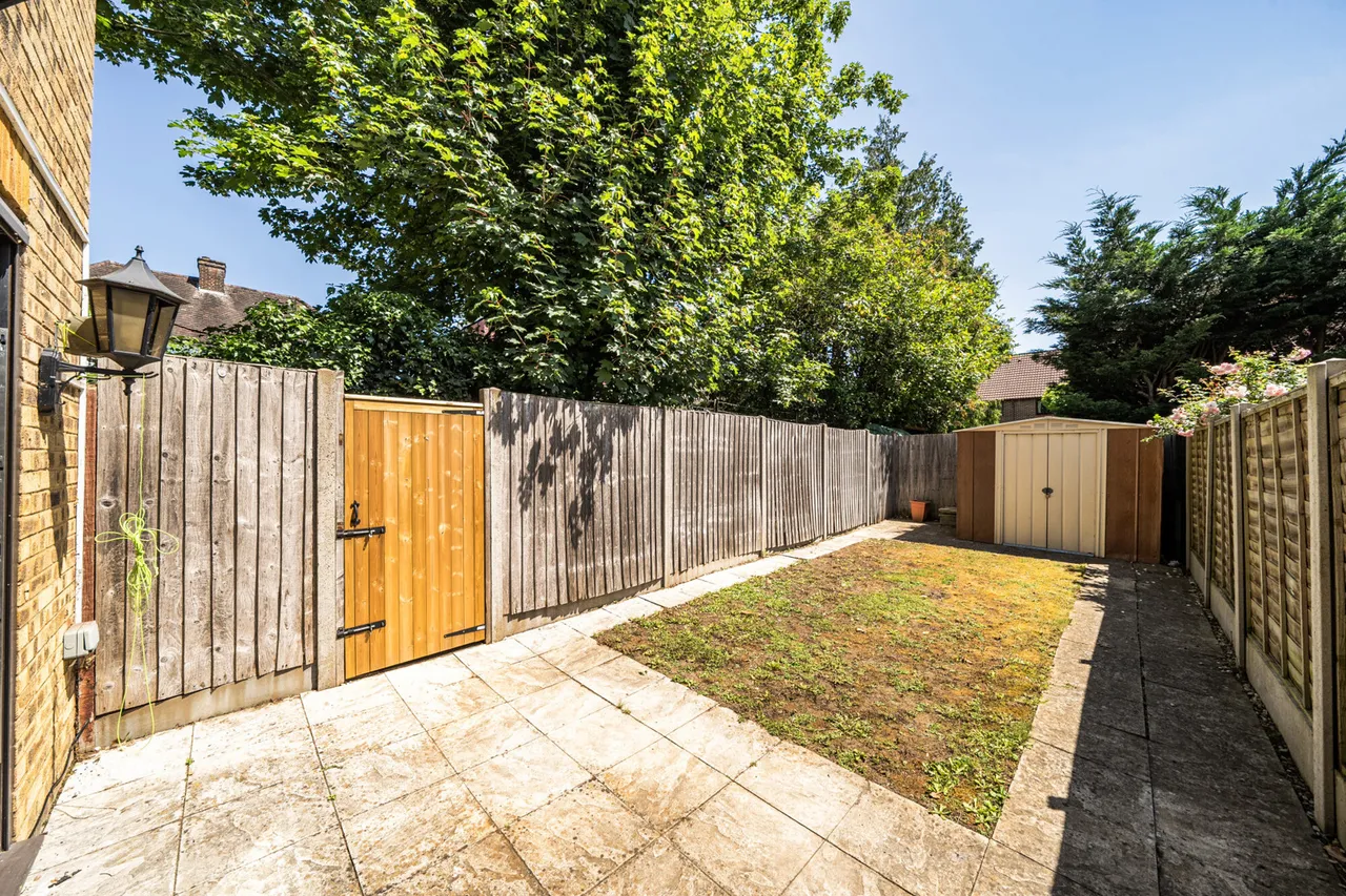 Jasmin Close, Northwood, HA6, photo 9