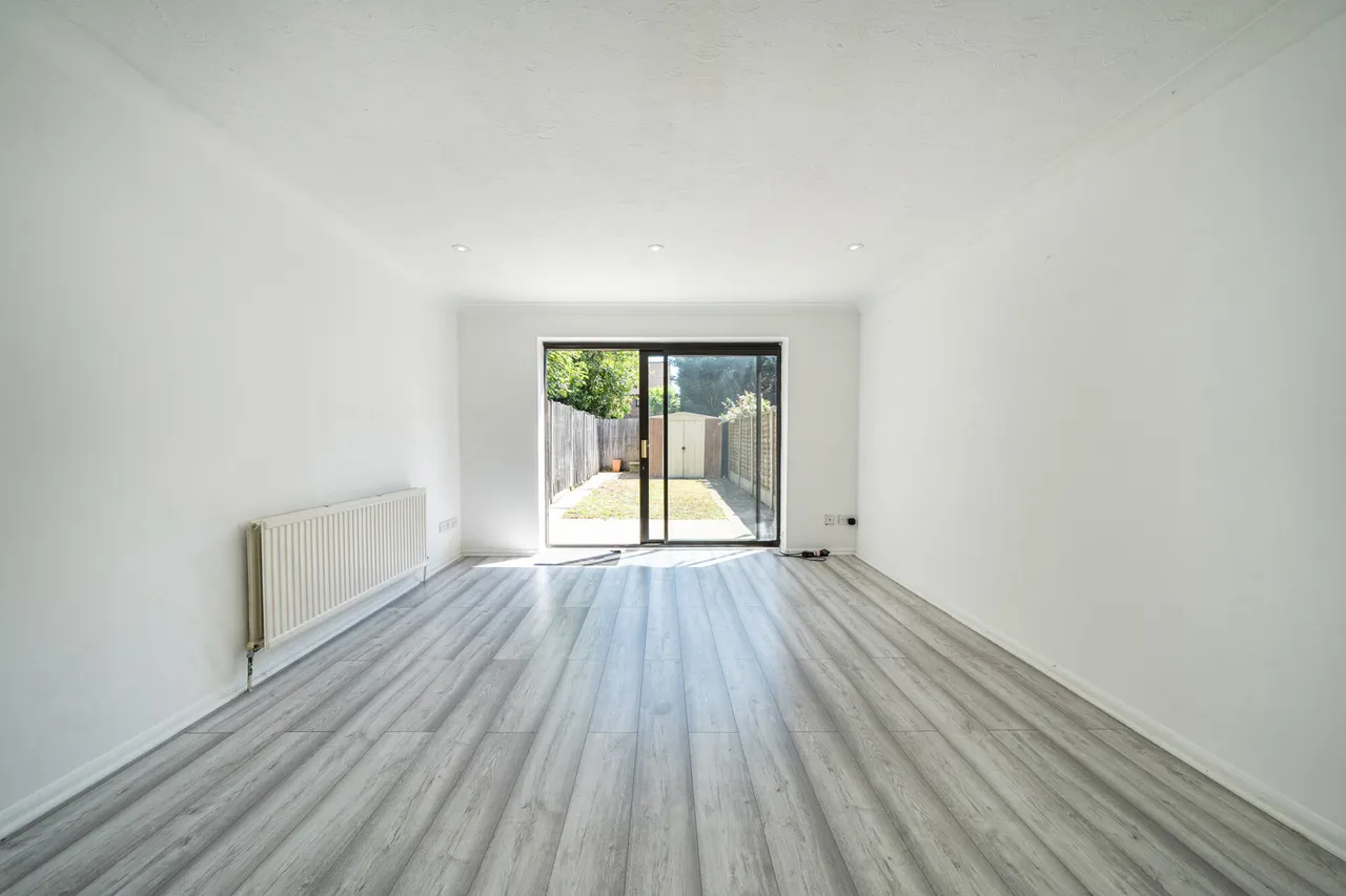 Jasmin Close, Northwood, HA6, photo 13