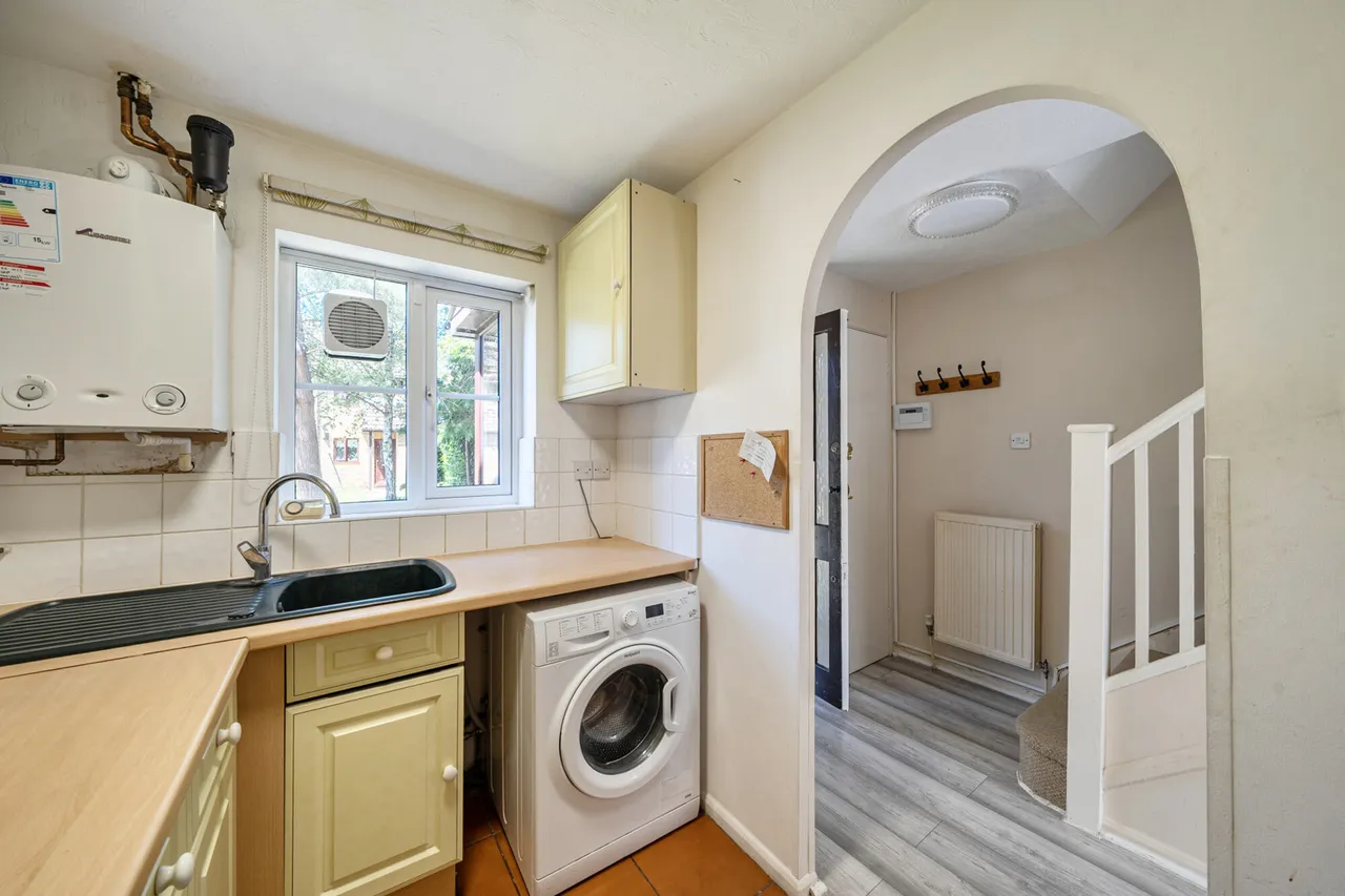 Jasmin Close, Northwood, HA6, photo 16