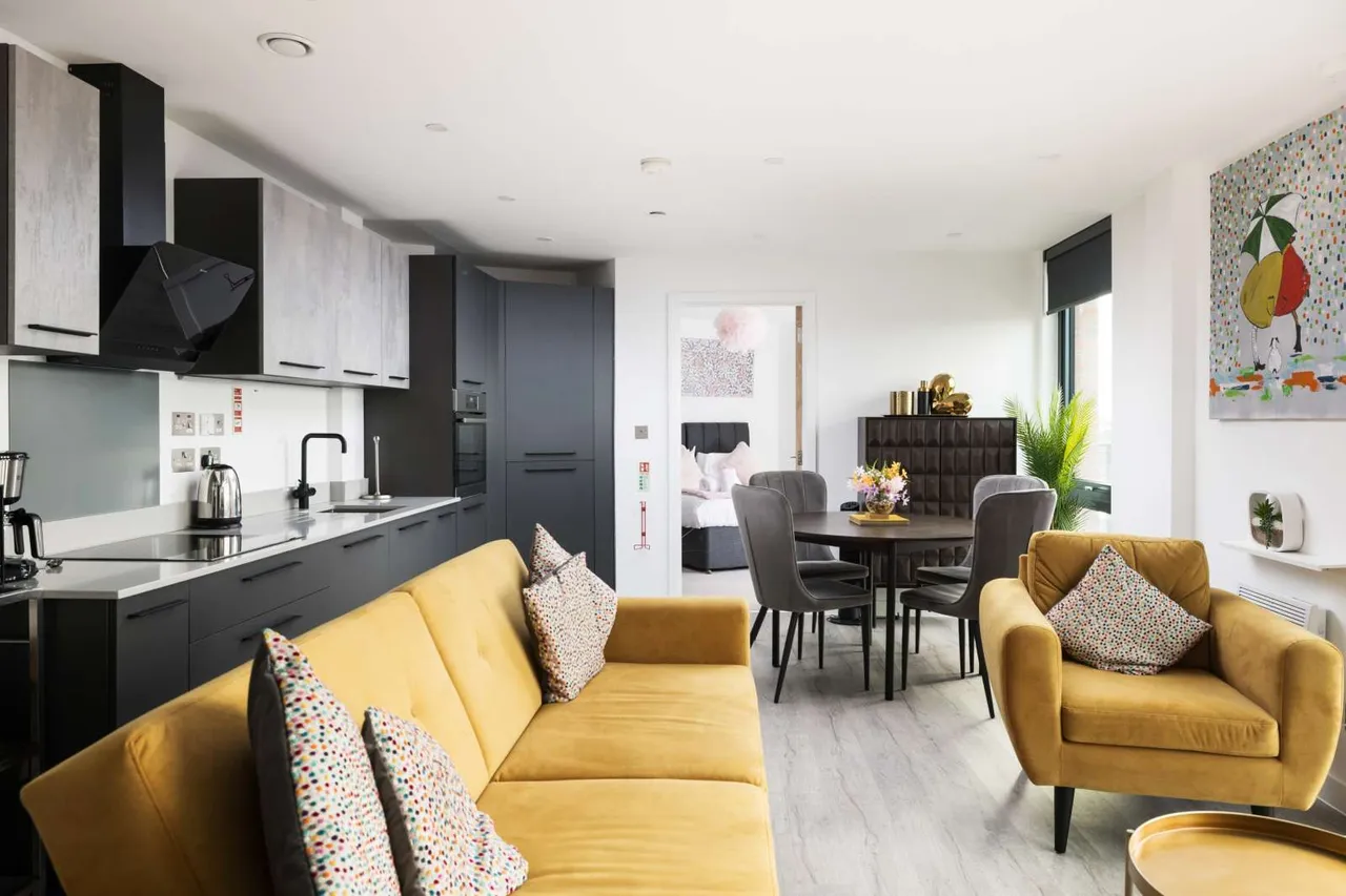 Flat 60 City Gate, Icona 2, Eboracum Way, York, North Yorkshire, YO31 7AN, photo 5