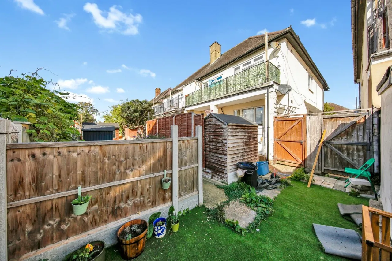 Chadwell Heath Lane, Chadwell Heath, RM6, photo 19