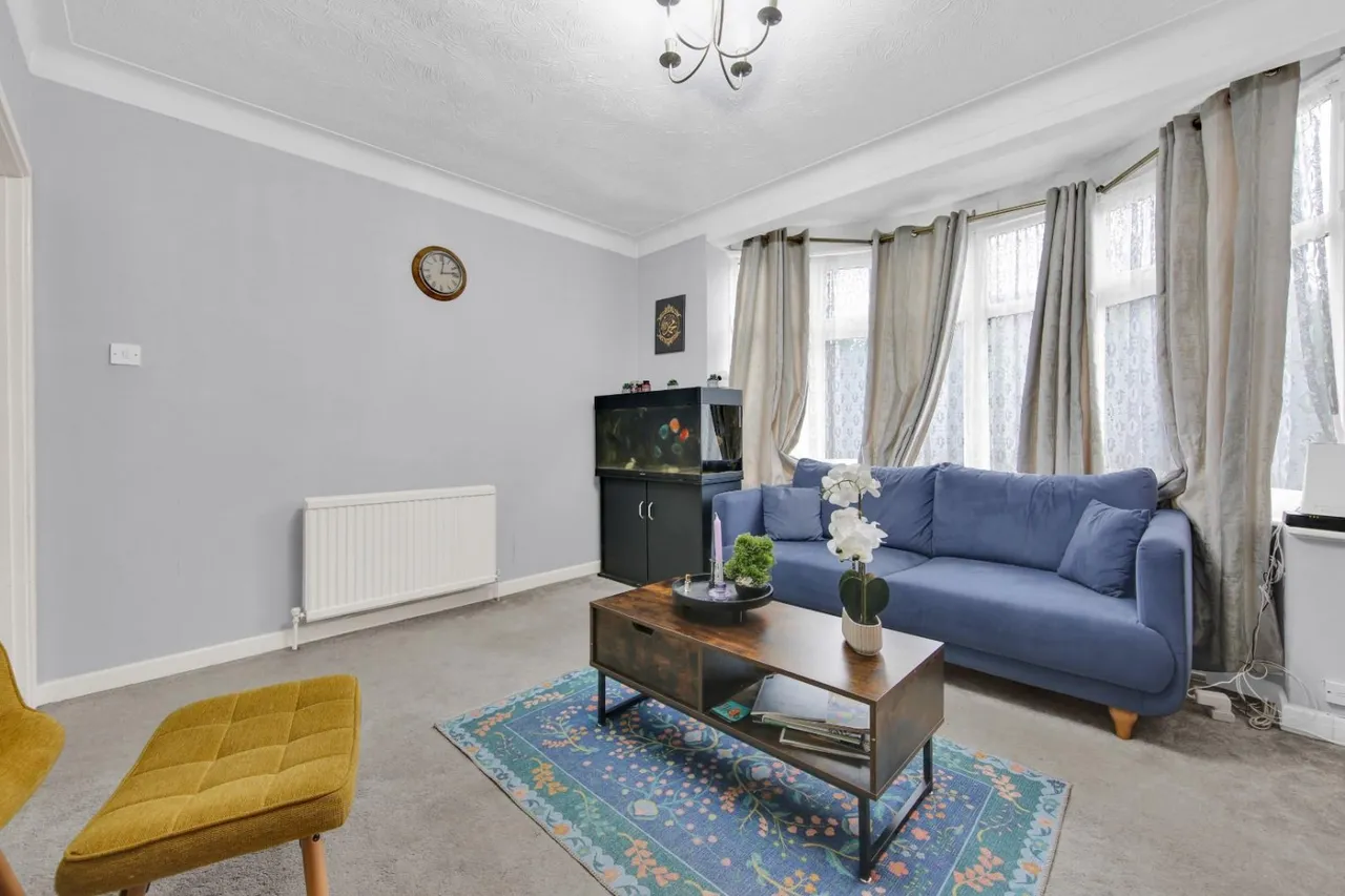 Chadwell Heath Lane, Chadwell Heath, RM6, photo 5