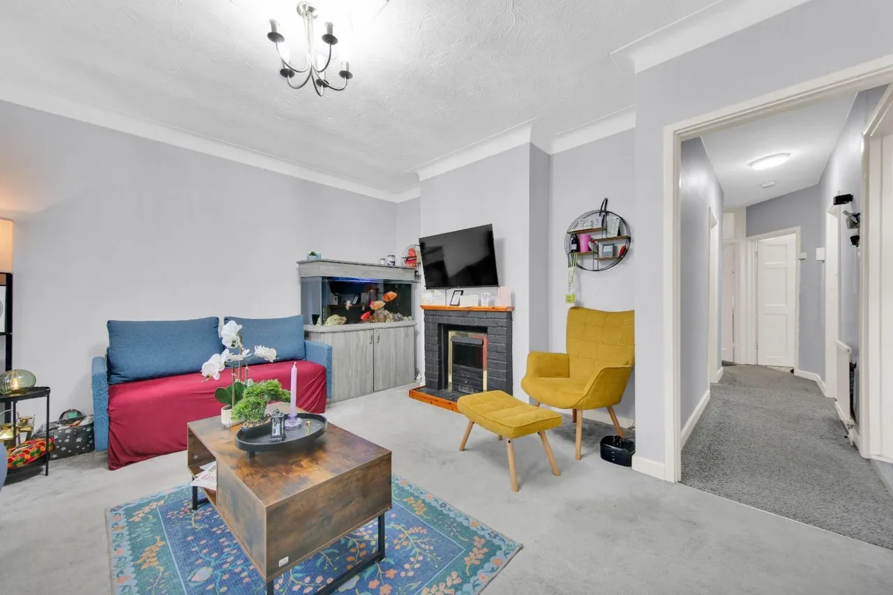 Chadwell Heath Lane, Chadwell Heath, RM6, photo 6