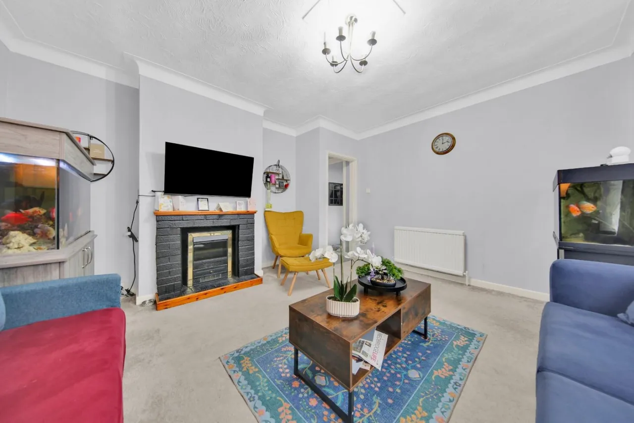 Chadwell Heath Lane, Chadwell Heath, RM6, photo 4