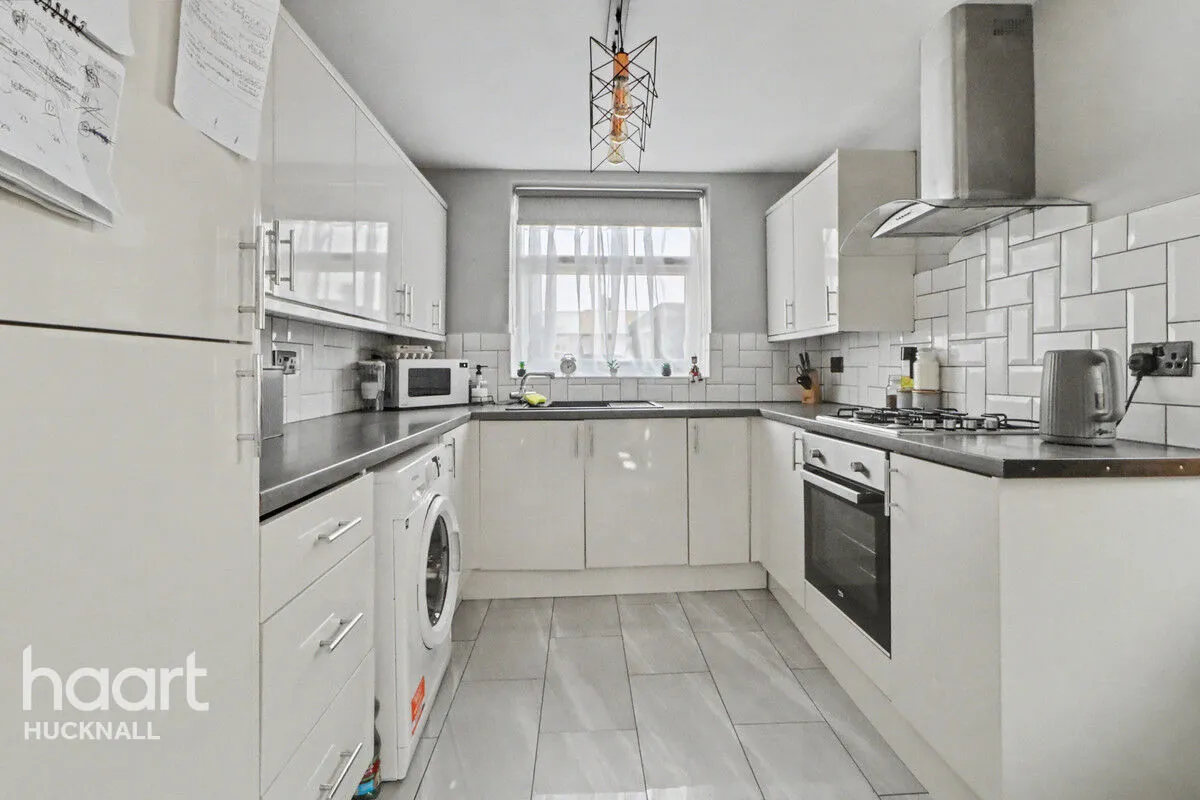 Springfield Road, Nottingham, NG15, photo 7